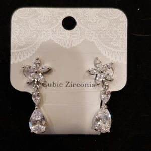 Cubic zirconia teardrop earrings